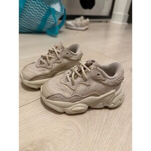 Adidas Ozweego Toddler Sneakers Beige ID9405 Size 6K